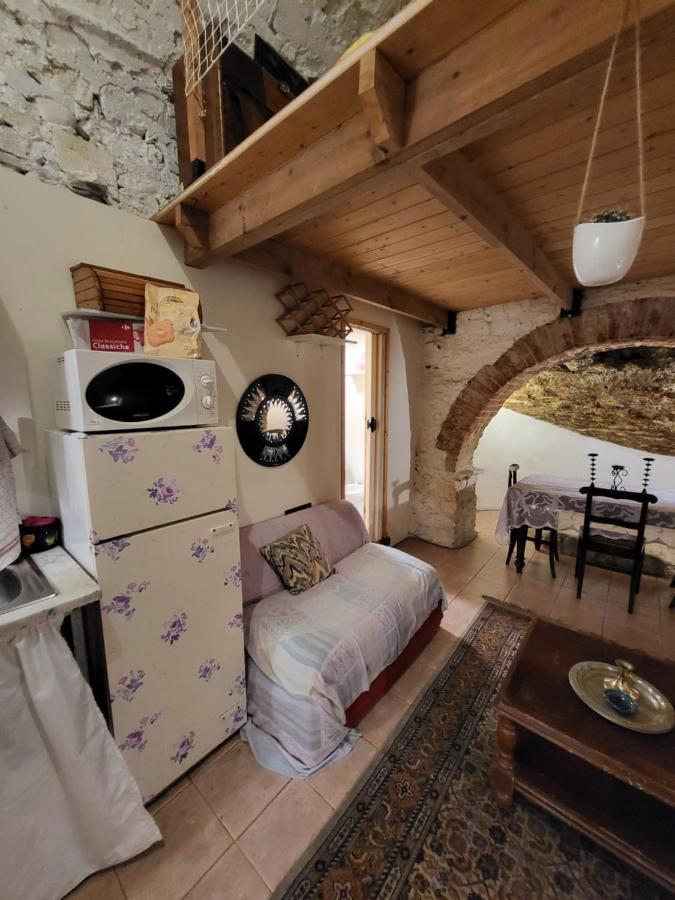 La Casina Apartment Sanremo Bagian luar foto